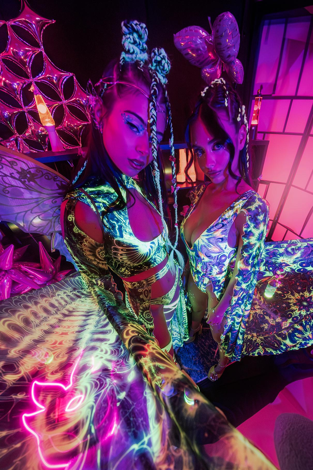 Gardens Of Paradise Maxi Sleeve Set